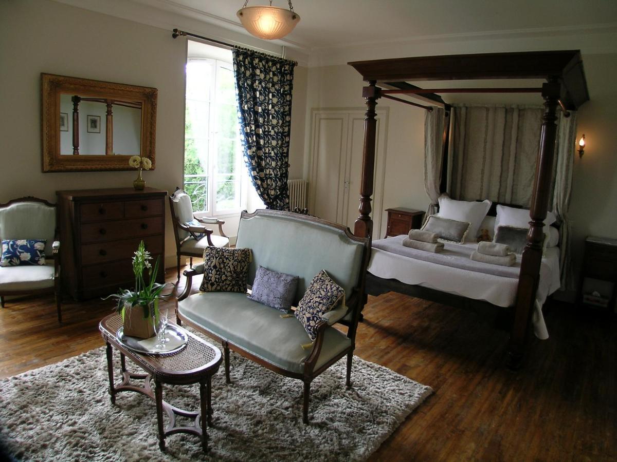 Chateau Du Bourbet Cherval Ngoại thất bức ảnh